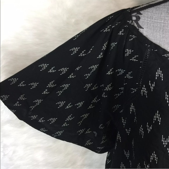 ❌SOLD❌Ava & Viv Plus Size Chevron Print Blouse - Picture 3 of 6